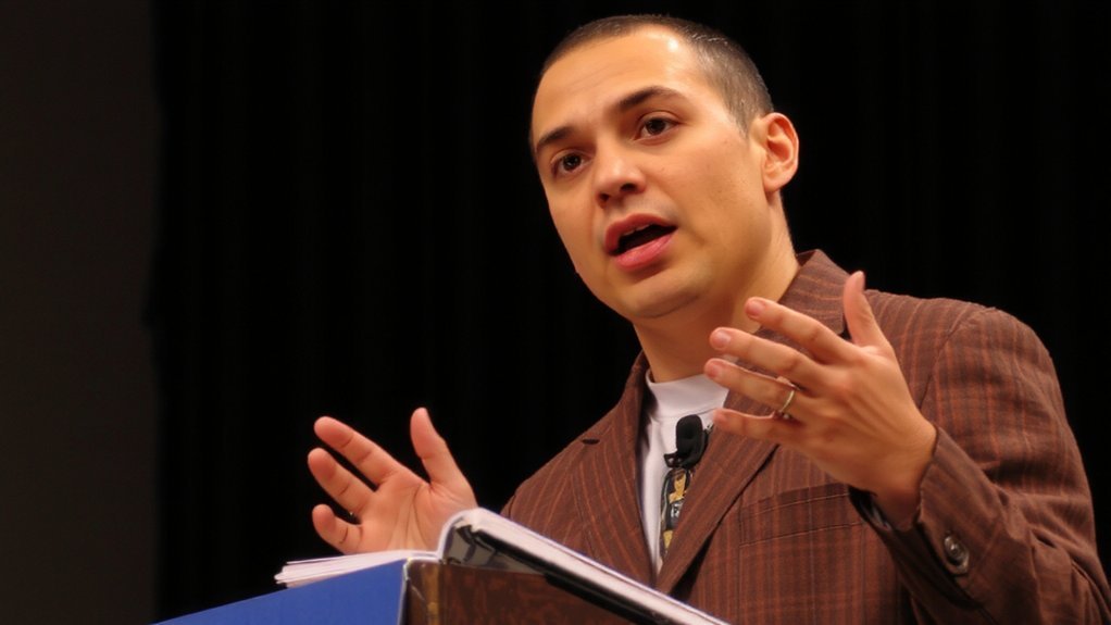 cut_fillers_use_cues_1w0z0 How Do I Improve My Public Speaking?